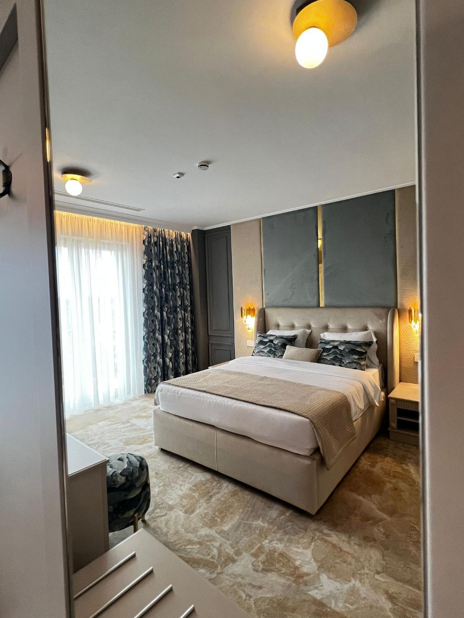 Boutique Hotel Bals Экстерьер фото