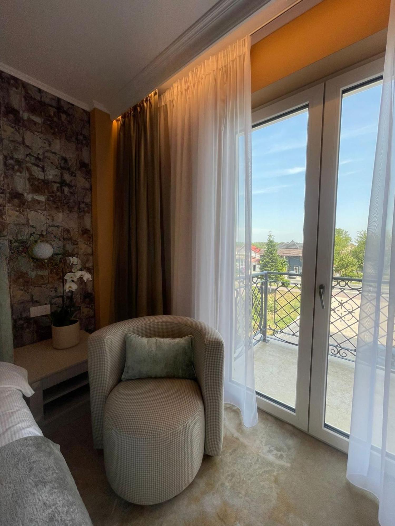 Boutique Hotel Bals Экстерьер фото
