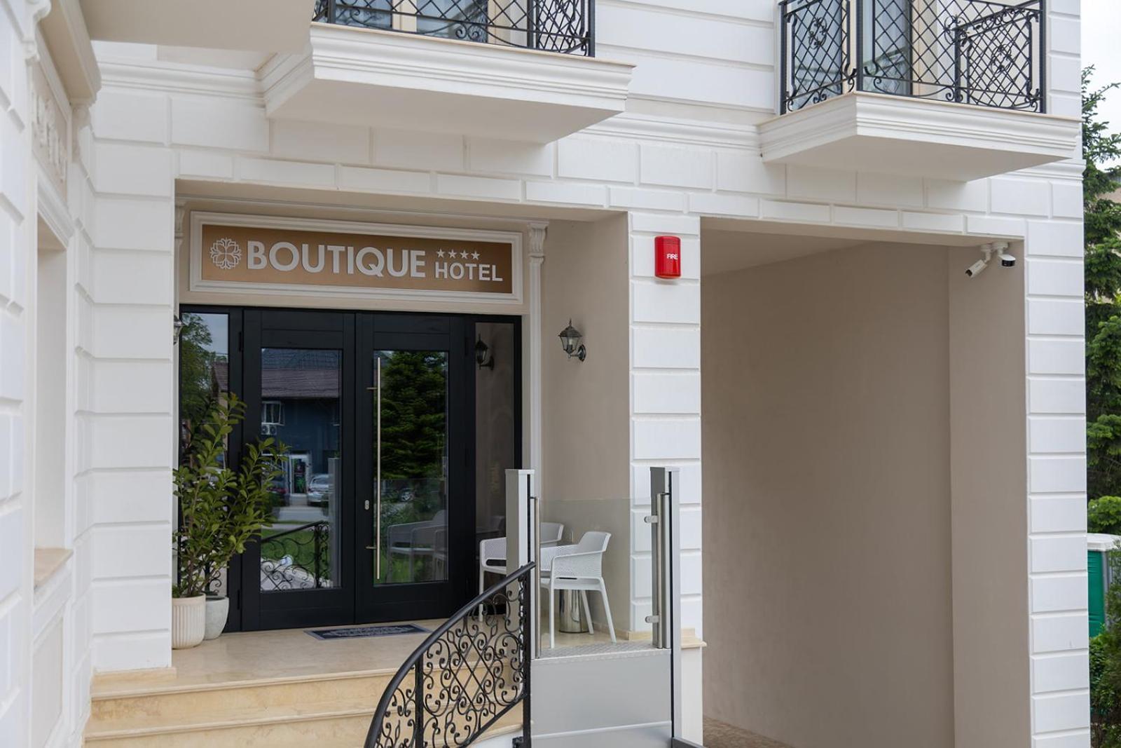 Boutique Hotel Bals Экстерьер фото